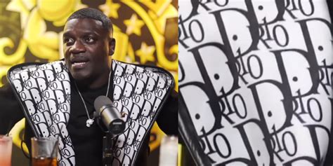 akon wears fake dior|akon crooner.